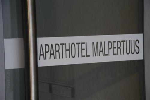 Aparthotel Malpertuus Алст Экстерьер фото